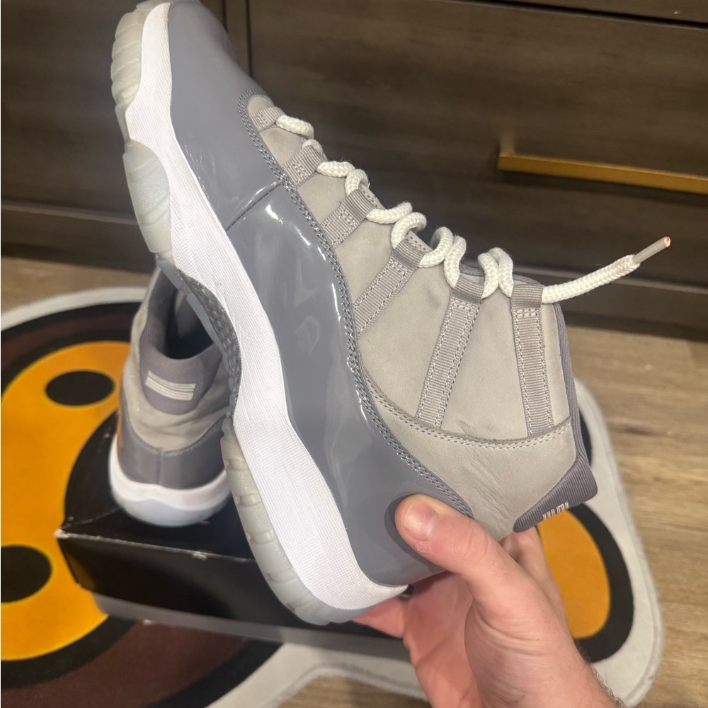 Jordan 11 Cool Grey - Picture 7 of 9